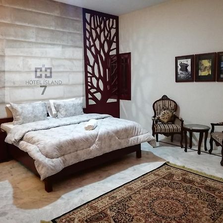 Hotel 7Island Karachi Luaran gambar