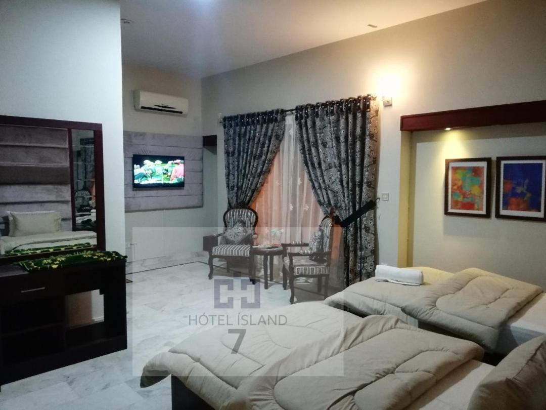 Hotel 7Island Karachi Luaran gambar