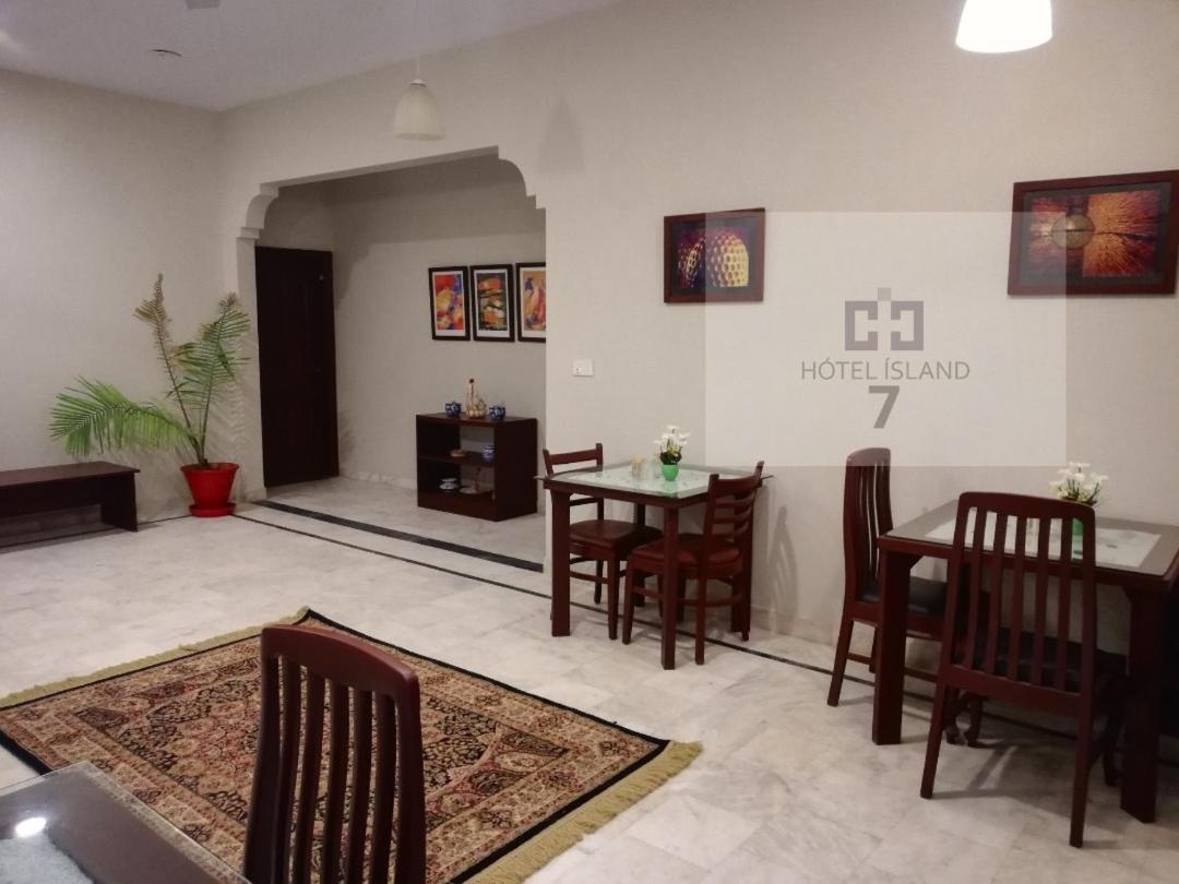 Hotel 7Island Karachi Luaran gambar